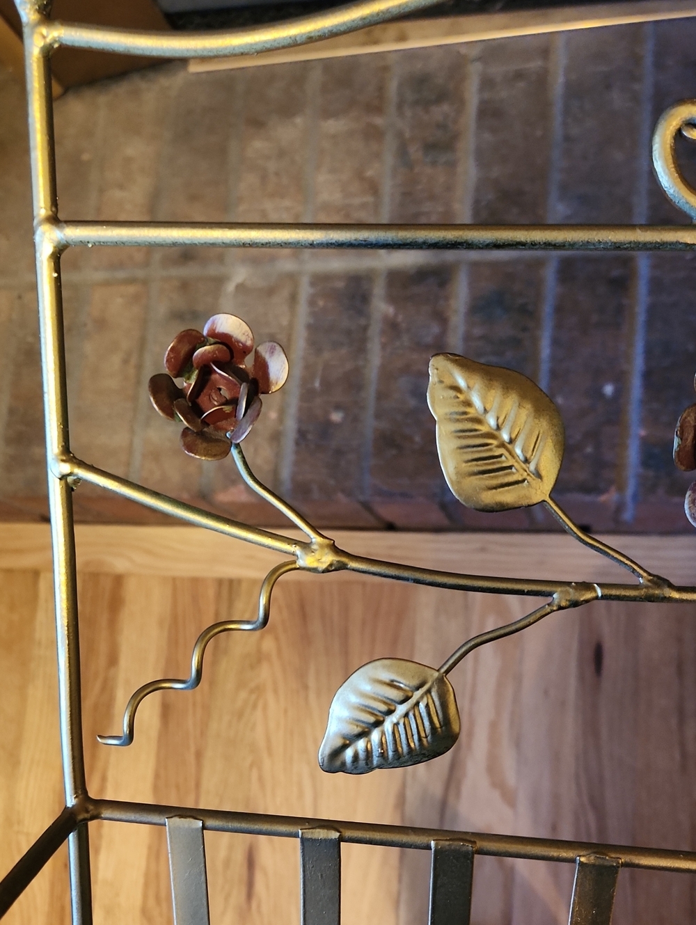 Gold Metal Magazine Rack Floral Accents Vintage MCM Hollywood Regency Florentine - Picture 8 of 10